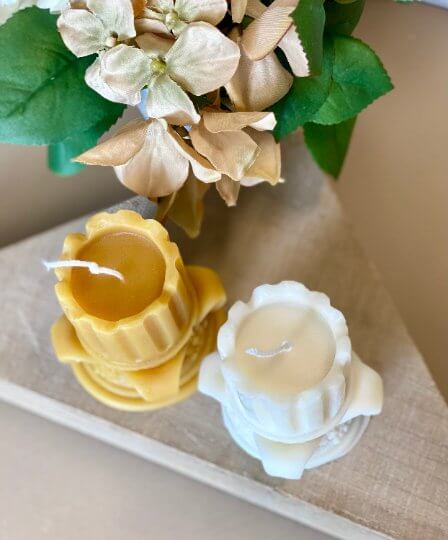 Romano Pillar Sculpture Candle – Hand-Poured Soy Wax | Ivory & Brown